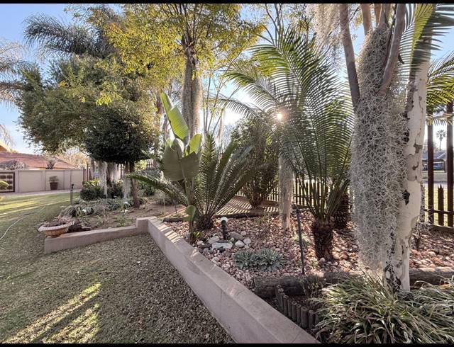 5 BEDROOM HOUSE FOR SALE IN HUTTENHEIGHTS